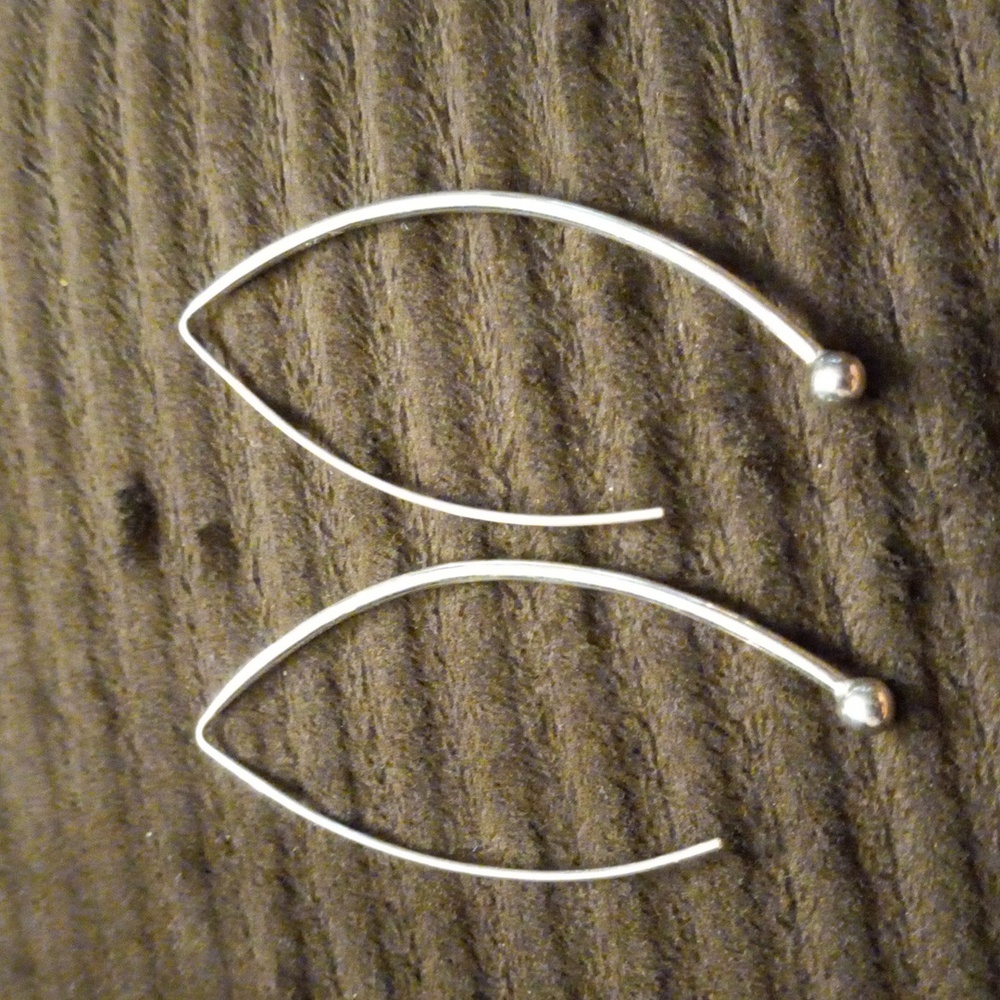 Silpada "Spheres On Wires" Elegant Silver Drop Earrings - Picture 3 of 3